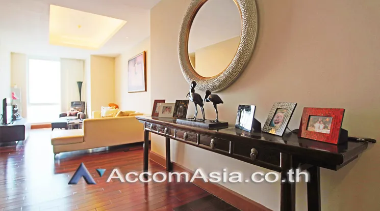 unit 2 Bedrooms  Condominium For Rent in Sathorn, Bangkok  near BTS Chong Nonsi (AA22721)