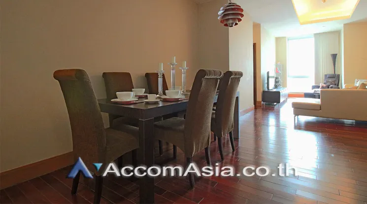 unit 2 Bedrooms  Condominium For Rent in Sathorn, Bangkok  near BTS Chong Nonsi (AA22721)