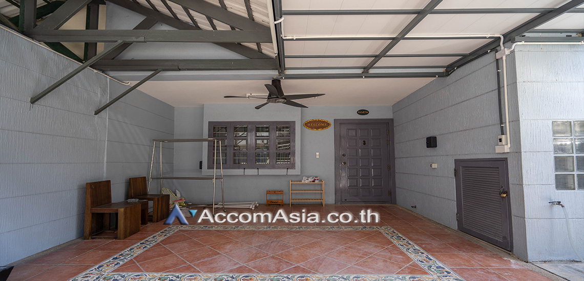 12  3 br Townhouse For Rent in Sukhumvit ,Bangkok BTS Nana AA22772