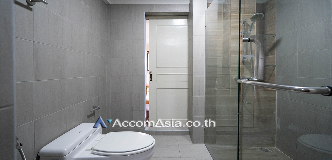 9  3 br Townhouse For Rent in Sukhumvit ,Bangkok BTS Nana AA22772