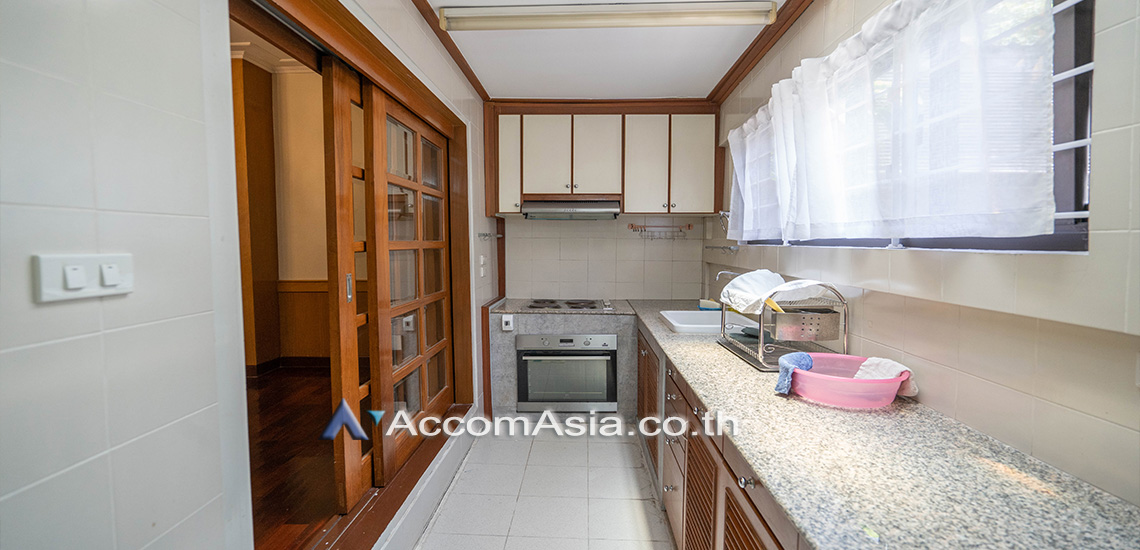  1  3 br Townhouse For Rent in Sukhumvit ,Bangkok BTS Nana AA22772
