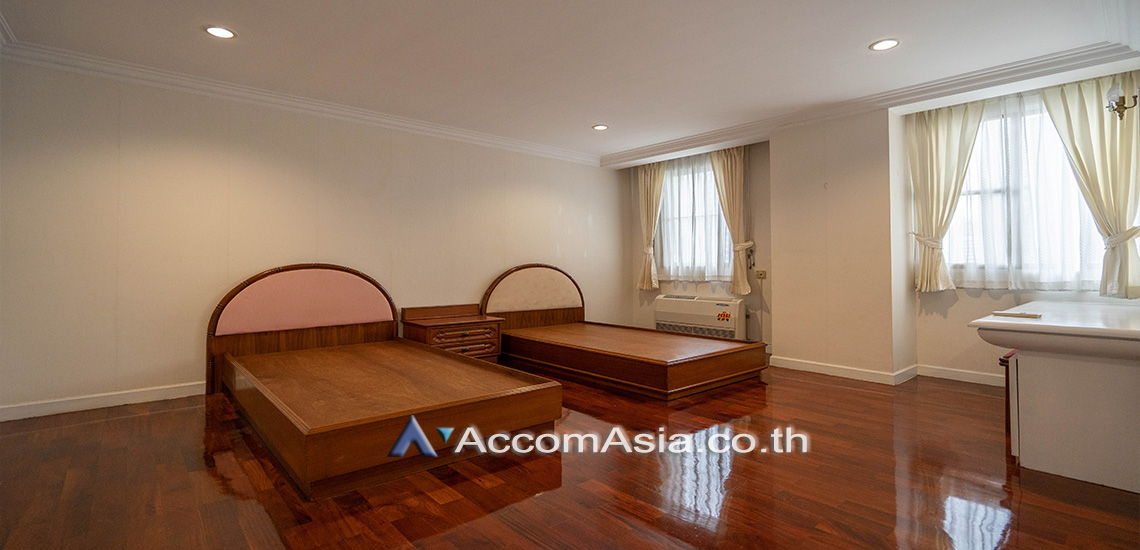 5  3 br Apartment For Rent in Sukhumvit ,Bangkok BTS Asok - MRT Sukhumvit at Family-Friendly 360 SQ.M. Residence Near Terminal 21 AA22789