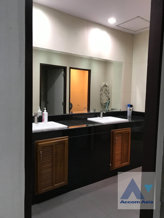 16  Office Space For Rent in Sukhumvit ,Bangkok MRT Sukhumvit - BTS Asok at Office space in Bangkok AA22805