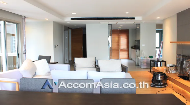 5  3 br Apartment for rent and sale in Ploenchit ,Bangkok BTS Chitlom at Low Rise And Peaceful AA22810