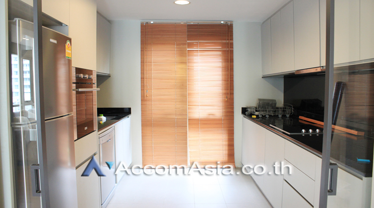 6  3 br Apartment for rent and sale in Ploenchit ,Bangkok BTS Chitlom at Low Rise And Peaceful AA22810