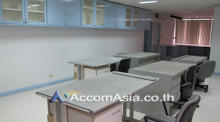 9  Office Space For Rent in Silom ,Bangkok BTS Sala Daeng at Skulthai Surawong AA22827