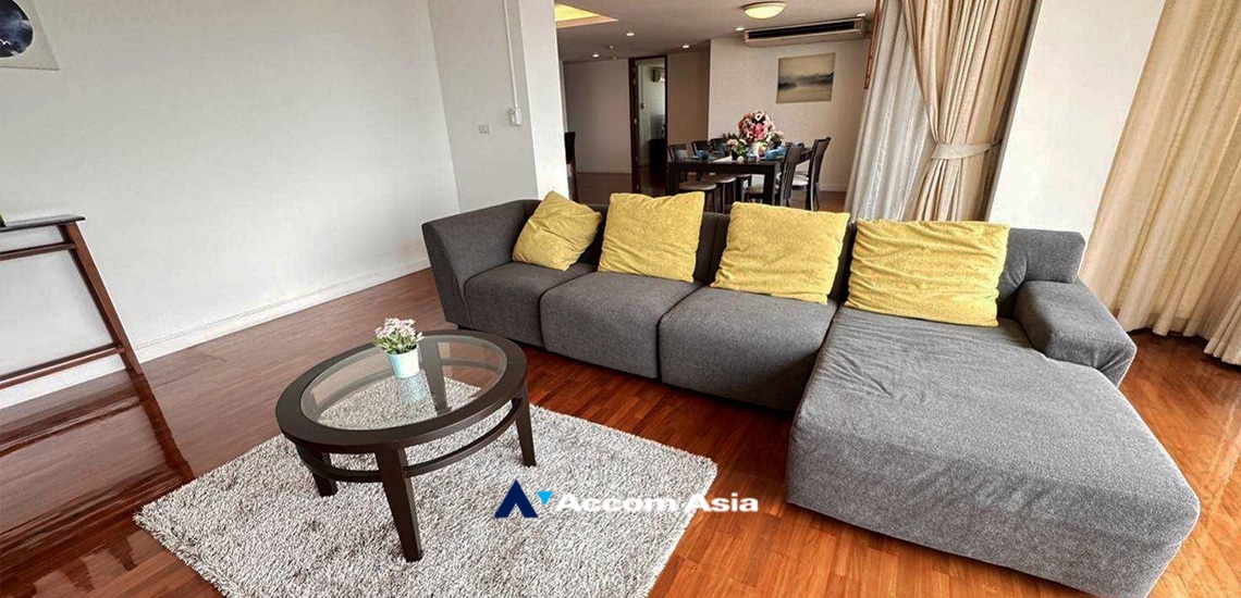 5  3 br Apartment for rent and sale in Silom ,Bangkok BTS Surasak at High-end Low Rise  13601