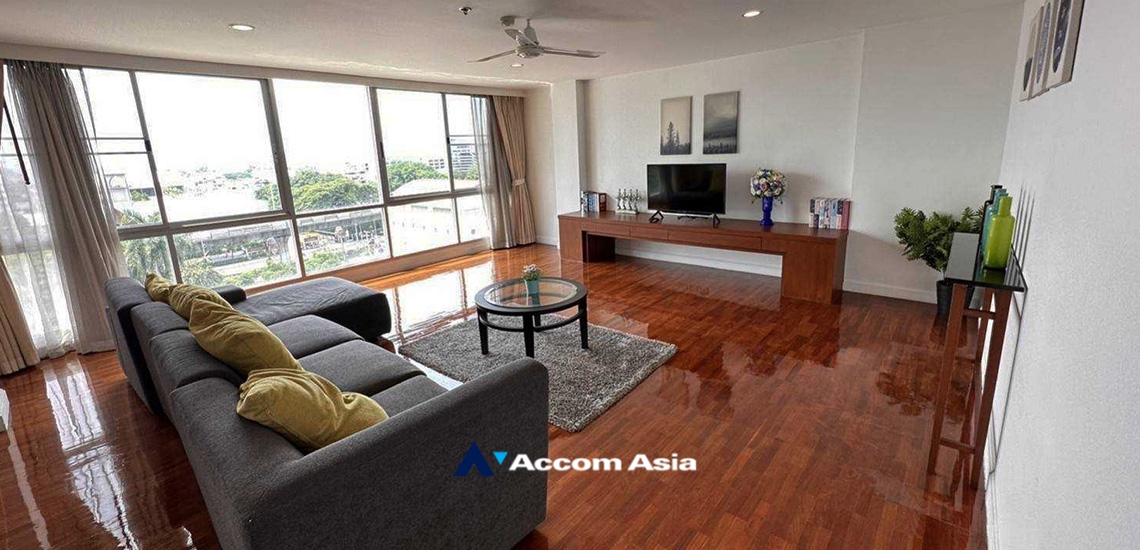  2  3 br Apartment for rent and sale in Silom ,Bangkok BTS Surasak at High-end Low Rise  13601