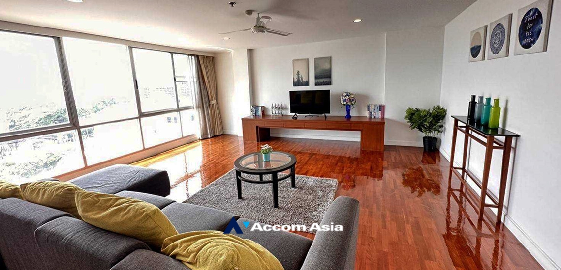 unitPet friendly |  3 Bedrooms  Apartment For Rent & Sale in Silom, Bangkok  near BTS Surasak (13601)