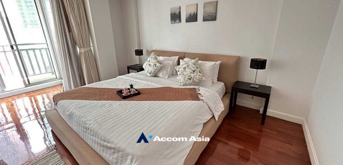 10  3 br Apartment for rent and sale in Silom ,Bangkok BTS Surasak at High-end Low Rise  13601