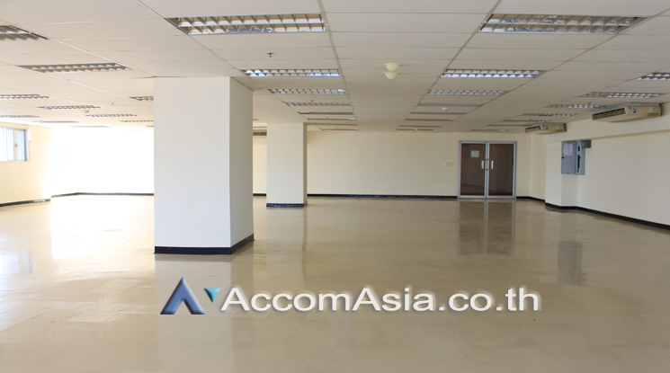  1  Studio Office Space For Rent in Sukhumvit ,Bangkok BTS Nana at The Trendy Sukhumvit 13 AA22858