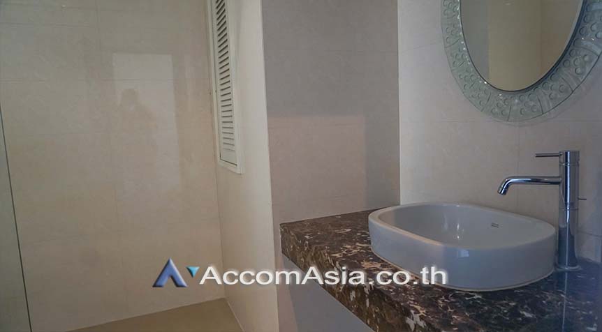 5  3 br Condominium for rent and sale in Sukhumvit ,Bangkok BTS Nana at Newton Tower AA22890