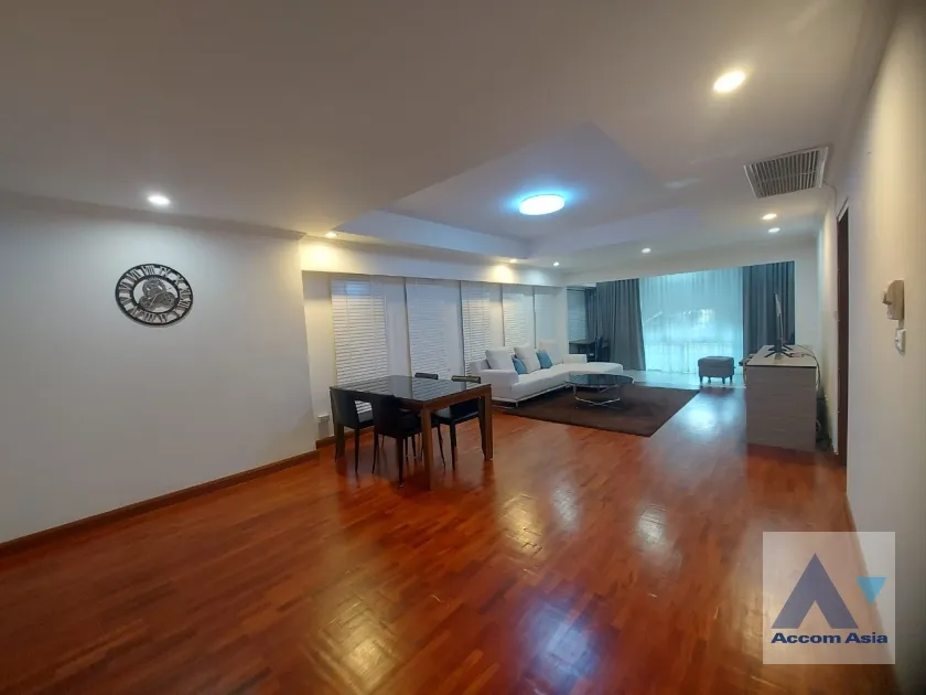 unit 2 Bedrooms  Apartment For Rent in Sukhumvit, Bangkok  near BTS Thong Lo (13610)