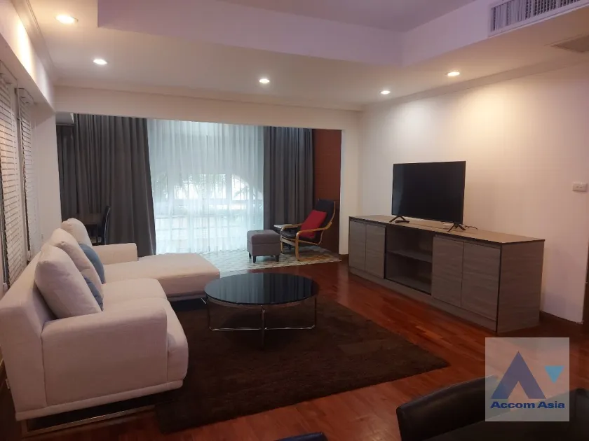 unit 2 Bedrooms  Apartment For Rent in Sukhumvit, Bangkok  near BTS Thong Lo (13610)