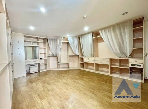 5  4 br Condominium For Rent in Sukhumvit ,Bangkok BTS Ekkamai at Tai Ping Tower AA23000