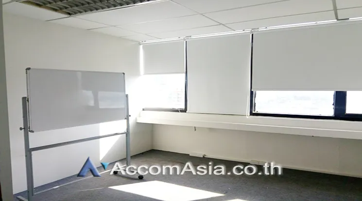 unit Office space For Rent in Ratchadaphisek, Bangkok  near MRT Rama 9 (AA23002)