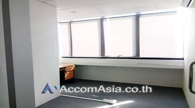 5  Office Space For Rent in Ratchadaphisek ,Bangkok MRT Rama 9 at Chamnan Phenjati Business Center AA23002
