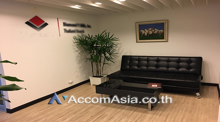  2  Office Space For Rent in Phaholyothin ,Bangkok MRT Phetchaburi at Thanapoom Tower AA23023