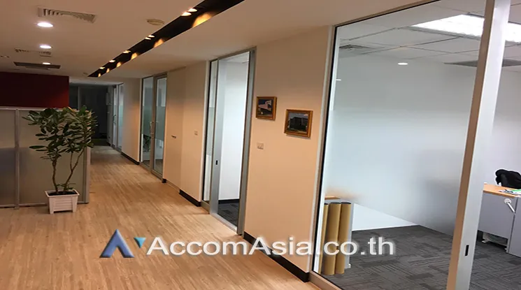 unit Office space For Rent in Phaholyothin, Bangkok  near MRT Phetchaburi (AA23023)