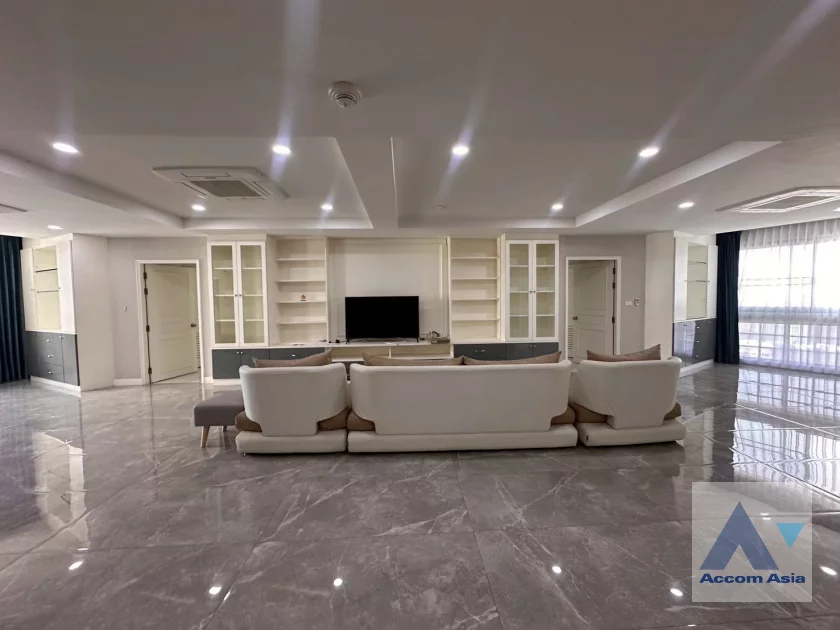 unitPet friendly | Minimal-style condominium in soft tones near Sukhumvit (23619)