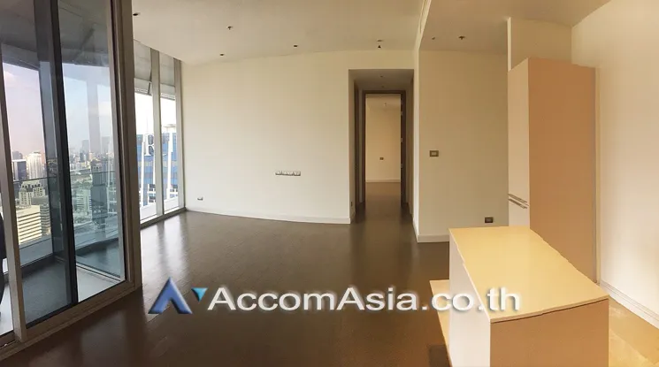 unit 2 Bedrooms  Condominium For Rent & Sale in Ploenchit, Bangkok  near BTS Ratchadamri (AA23120)