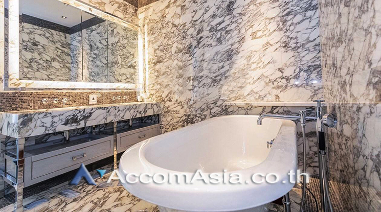 6  2 br Condominium For Sale in Silom ,Bangkok BTS Chong Nonsi at The Ritz Carlton Residences AA23125