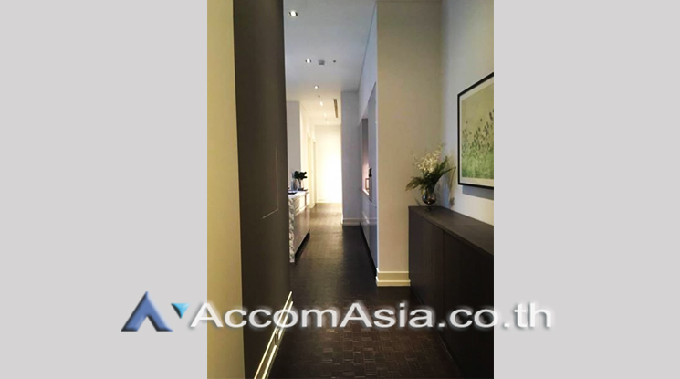 6  2 br Condominium For Sale in Silom ,Bangkok BTS Chong Nonsi at The Ritz Carlton Residences AA23126