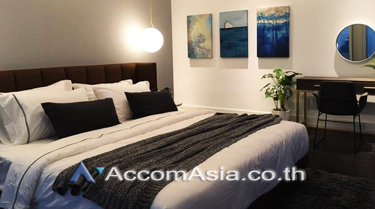 9  2 br Condominium For Sale in Silom ,Bangkok BTS Chong Nonsi at The Ritz Carlton Residences AA23126