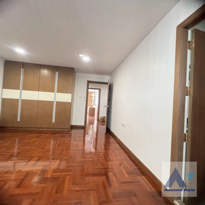 9  3 br Apartment For Rent in Sukhumvit ,Bangkok BTS Phrom Phong at Family Size Residence Starting at 280 Sqm AA23172
