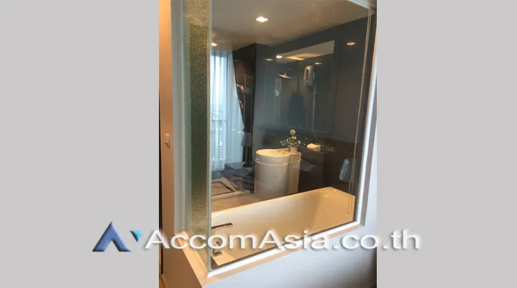 unit 1 Bedroom  Condominium For Rent in Sathorn, Bangkok  near BTS Saphan Taksin (AA23176)