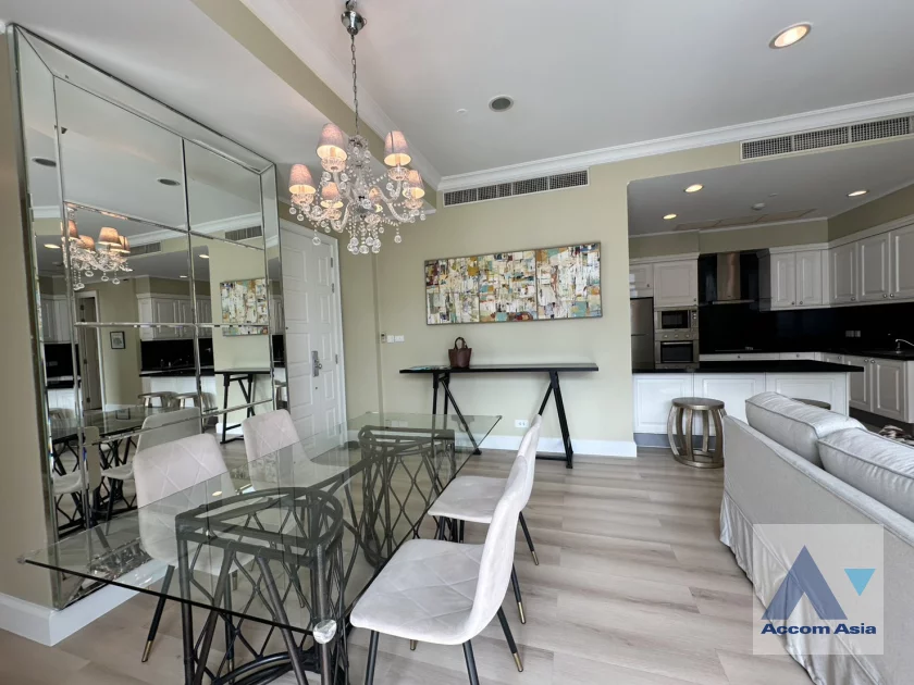 unit 3 Bedrooms  Condominium For Rent in Sukhumvit, Bangkok  near BTS Phrom Phong (AA23179)
