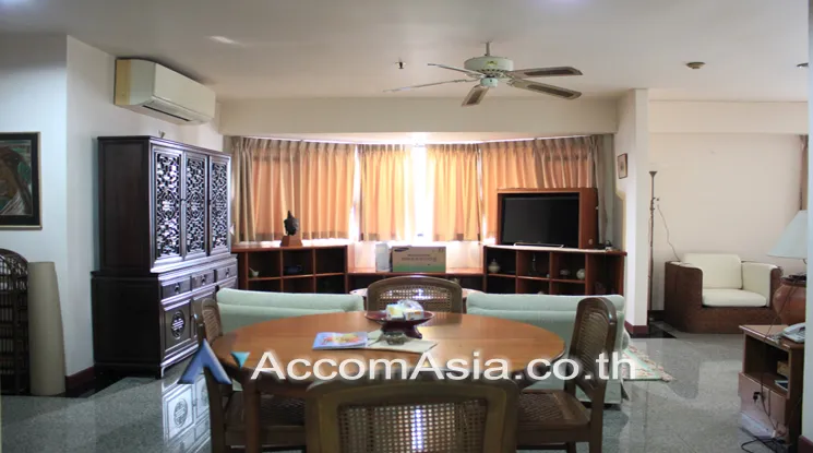 Baan Suanpetch Condominium  2 Bedroom for Sale & Rent BTS Phrom Phong in Sukhumvit Bangkok