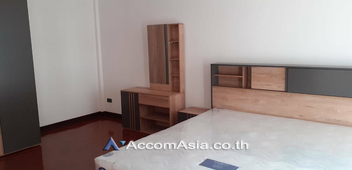  1  4 br Townhouse For Rent in Sukhumvit ,Bangkok BTS Thong Lo at Classic House in Compound AA23192