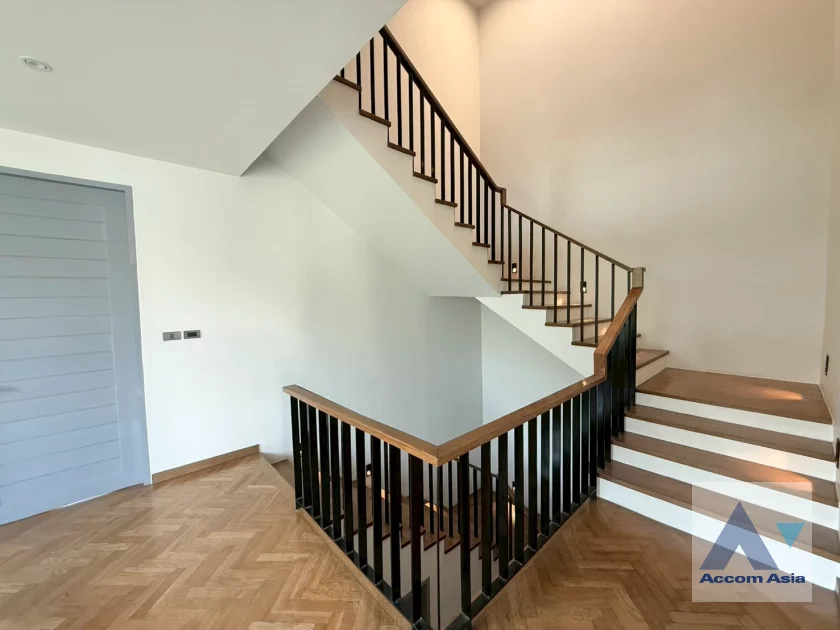 14  4 br House For Rent in Sukhumvit ,Bangkok BTS Phrom Phong AA23289