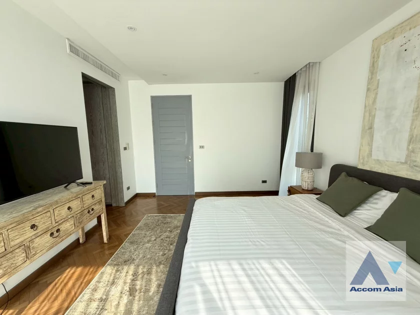 30  4 br House For Rent in Sukhumvit ,Bangkok BTS Phrom Phong AA23289