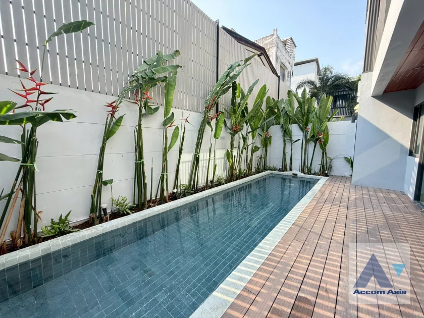 unitFully Furnished, Private Swimming Pool |  4 Bedrooms  House For Rent & Sale in Sukhumvit, Bangkok  near BTS Phrom Phong (AA23289)