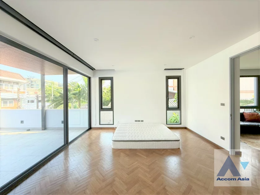 31  4 br House For Rent in Sukhumvit ,Bangkok BTS Phrom Phong AA23289