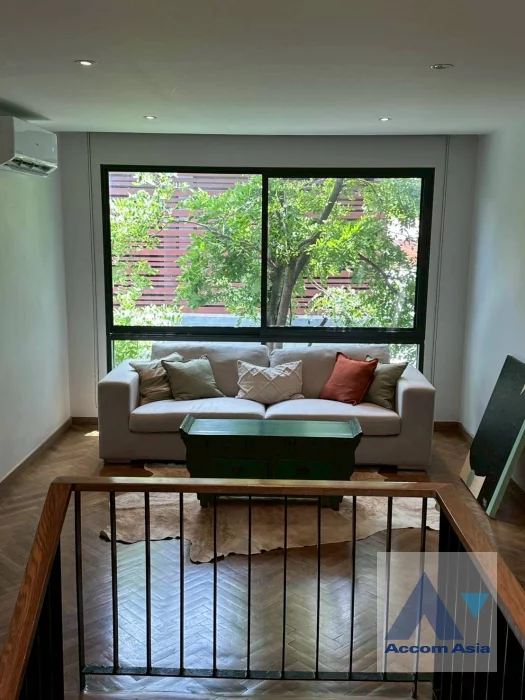  1  4 br House for rent and sale in Sukhumvit ,Bangkok BTS Phrom Phong AA23292