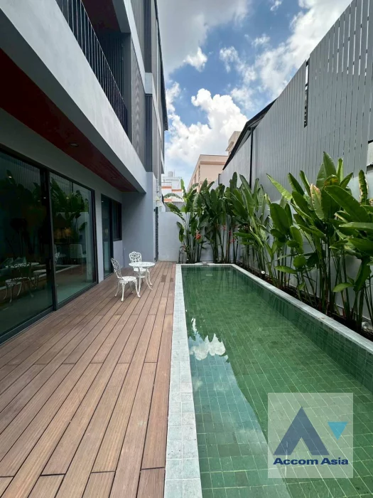 14  4 br House for rent and sale in Sukhumvit ,Bangkok BTS Phrom Phong AA23292