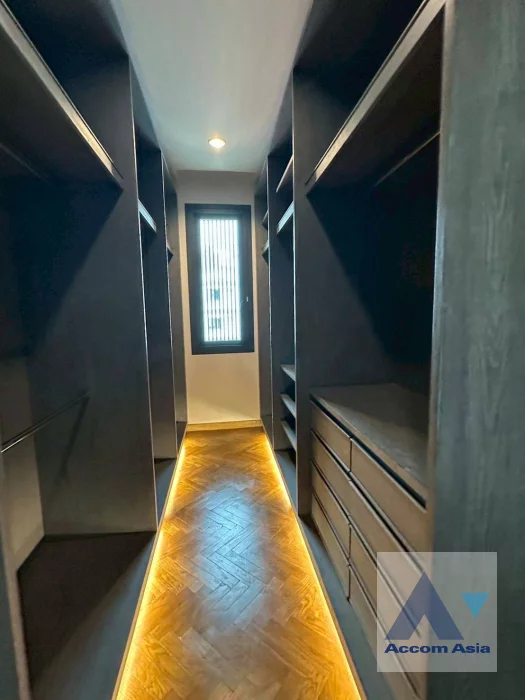 15  4 br House for rent and sale in Sukhumvit ,Bangkok BTS Phrom Phong AA23292