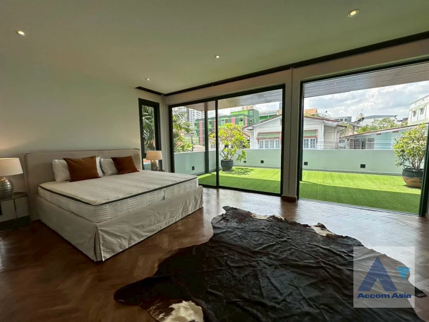 6  4 br House for rent and sale in Sukhumvit ,Bangkok BTS Phrom Phong AA23292