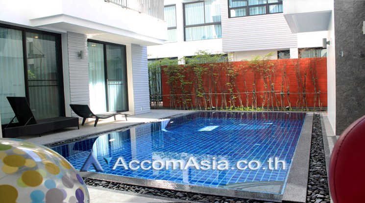 2  6 br House For Rent in Sukhumvit ,Bangkok BTS Phrom Phong AA23298