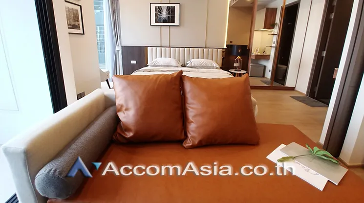 unit 1 Bedroom  Condominium For Rent in Silom, Bangkok  near MRT Sam Yan (AA23318)