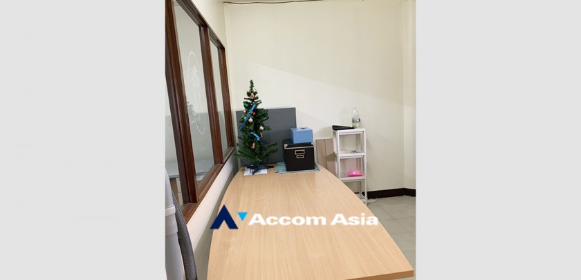 7  Shophouse For Rent in Sukhumvit ,Bangkok BTS Phra khanong AA23338