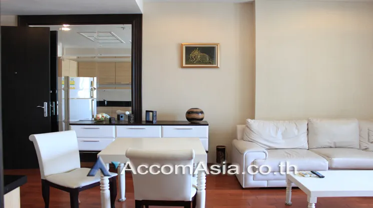 unit 1 Bedroom  Condominium For Rent & Sale in Ploenchit, Bangkok  near BTS Chitlom (AA23393)