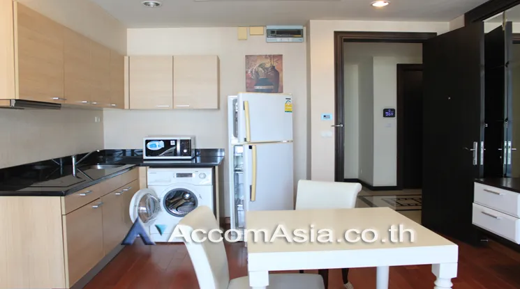 unit 1 Bedroom  Condominium For Rent & Sale in Ploenchit, Bangkok  near BTS Chitlom (AA23393)