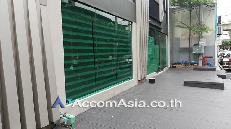  2  Retail / Showroom For Rent in Sukhumvit ,Bangkok BTS Asok AA23452