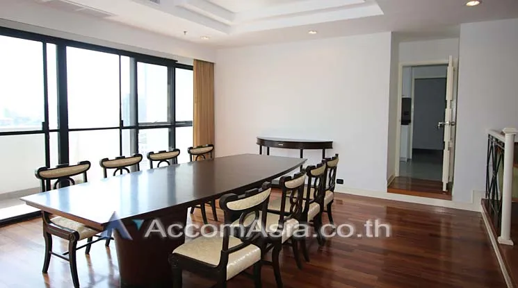 unit 3 Bedrooms  Apartment For Rent in Sukhumvit, Bangkok  near BTS Thong Lo (AA23561)