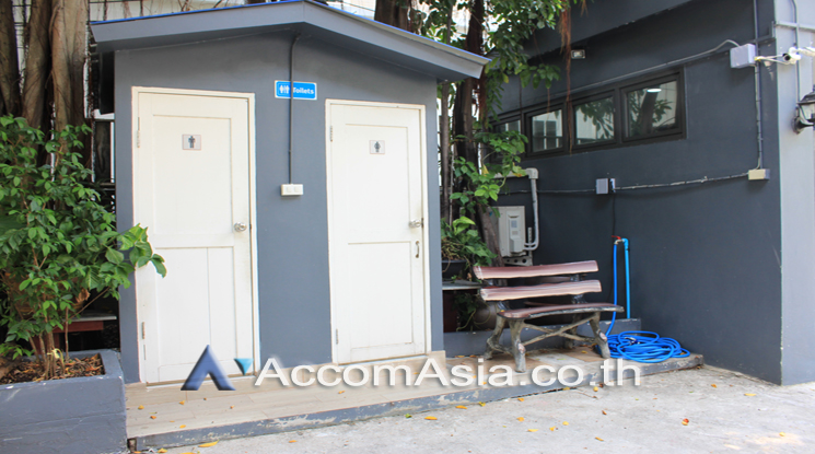 6  Studio Retail / Showroom for rent and sale in Sukhumvit ,Bangkok BTS Thong Lo AA23599