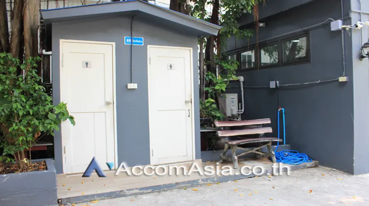 6  Studio Retail / Showroom for rent and sale in Sukhumvit ,Bangkok BTS Thong Lo AA23599